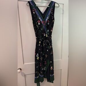 Floral V-Neck Dress - Black and Green
